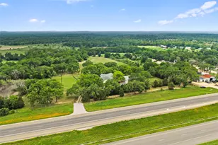 1389 Hwy 290 E, Elgin, TX 78621 - Photo 14