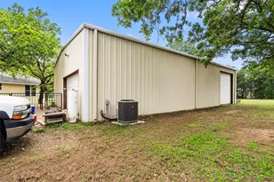 1389 Hwy 290 E, Elgin, TX 78621 - Photo 40