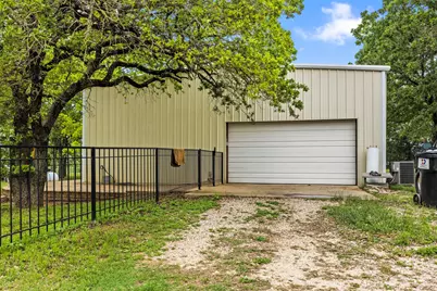 1389 Highway 290 E, Elgin, TX 78621 - Photo 22