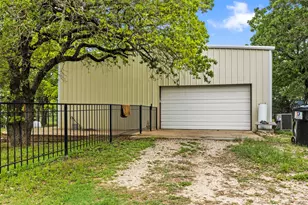 1389 Hwy 290 E, Elgin, TX 78621 - Photo 22