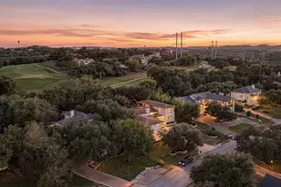 220 Clubhouse Dr, Lakeway, TX 78734 - Photo 38