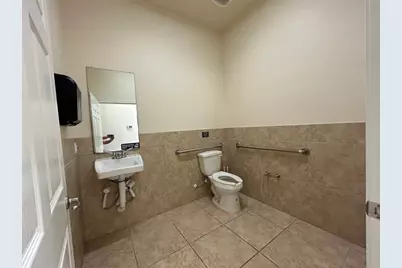 209 12th Street #207, Pflugerville, TX 78660 - Photo 8