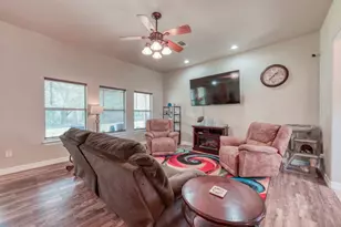 121 Cedar St, Granite Shoals, TX 78654 - Photo 4