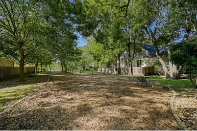 11124 Silo Valley Drive, Austin, TX 78754 - Photo 38