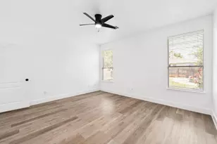 11124 Silo Valley Dr, Austin, TX 78754 - Photo 16