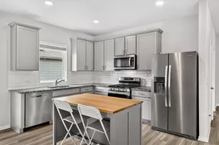 219 Roaming Dr, Hutto, TX 78634 - Photo 10