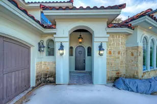 408 Hazeltine Dr, Lakeway, TX 78734 - Photo 2