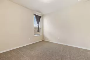 1900 Alvarado Dr, Round Rock, TX 78664 - Photo 10