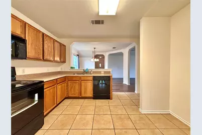 102 Adame Lane, Hutto, TX 78634 - Photo 10