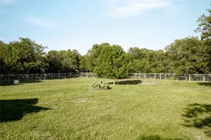 372 Old Lockhart Rd, Lockhart, TX 78644 - Photo 36