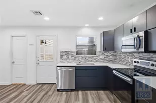 8400 Jamestown Dr, Austin, TX 78758 - Photo 6