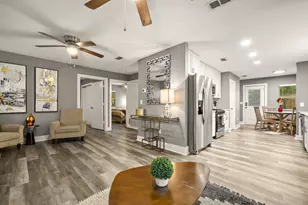 606 E 19th St, Georgetown, TX 78626 - Photo 8