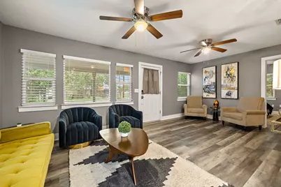 606 E 19th Street, Georgetown, TX 78626 - Photo 2