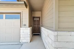 2945 Mill Run Bnd, Round Rock, TX 78665 - Photo 2