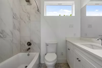 2004 Maxwell Lane, Austin, TX 78741 - Photo 32