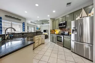 521 Lucy Ln, Horseshoe Bay, TX 78657 - Photo 10