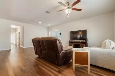 203 Mossycup Drive, San Marcos, TX 78666 - Photo 4