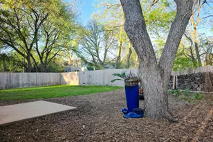 509 Blackberry Dr, Austin, TX 78745 - Photo 22