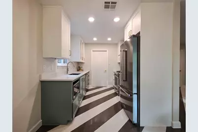 509 Blackberry Drive, Austin, TX 78745 - Photo 4