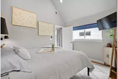 1116 Stobaugh Street #B, Austin, TX 78757 - Photo 14