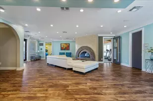 935 La Posada Dr, Austin, TX 78752 - Photo 28