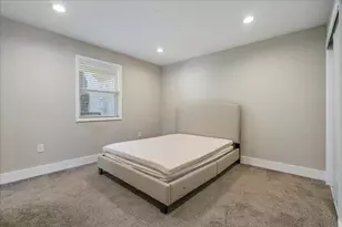 935 La Posada Dr, Austin, TX 78752 - Photo 20