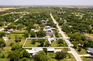 1840 Pine St, San Marcos, TX 78666 - Photo 28