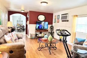 1840 Pine St, San Marcos, TX 78666 - Photo 6