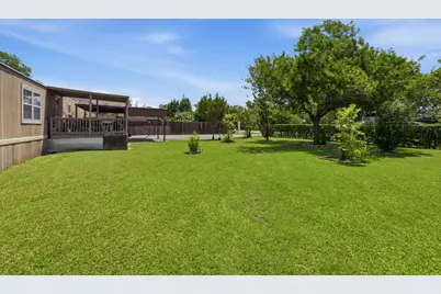 1840 Pine Street, San Marcos, TX 78666 - Photo 22
