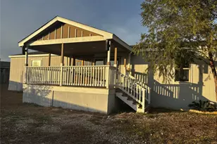 120 Scarlet Ibis Pass, Del Valle, TX 78617 - Photo 2