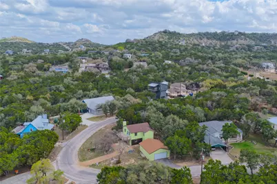 614 Red Oak Woods, Canyon Lake, TX 78133 - Photo 2