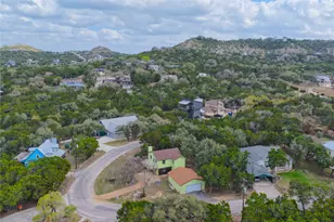 614 Red Oak Woods, Canyon Lake, TX 78133 - Photo 2