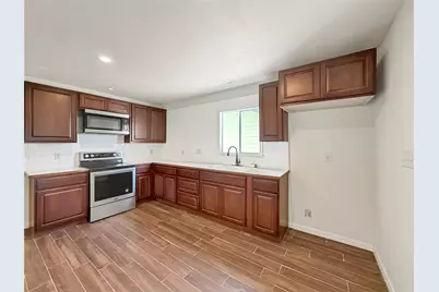 614 Red Oak Woods, Canyon Lake, TX 78133 - Photo 10