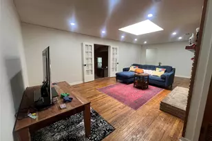 1003 W Bluebonnet Dr, San Marcos, TX 78666 - Photo 1