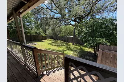 1003 W Bluebonnet Drive, San Marcos, TX 78666 - Photo 12