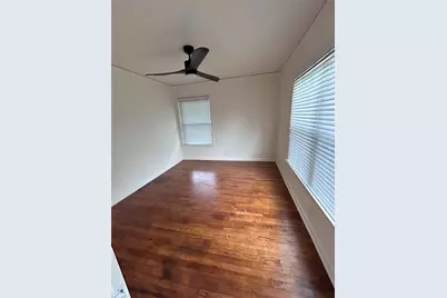 1003 W Bluebonnet Drive, San Marcos, TX 78666 - Photo 4