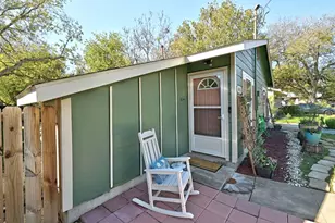 4615 Munson St, Austin, TX 78721 - Photo 8