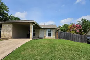 6800 Lunar Dr, Austin, TX 78745 - Photo 2