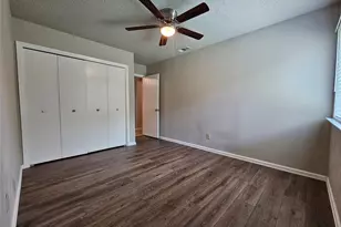 6800 Lunar Dr, Austin, TX 78745 - Photo 14