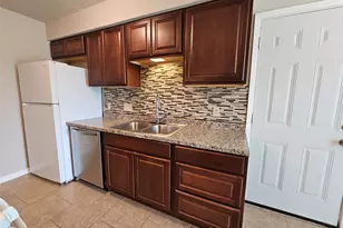 6800 Lunar Dr, Austin, TX 78745 - Photo 10