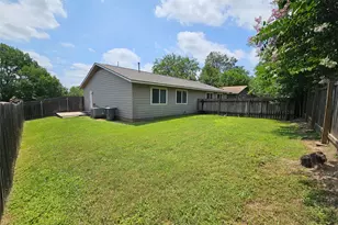 6800 Lunar Dr, Austin, TX 78745 - Photo 22