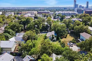 1008 E 8th St, Austin, TX 78702 - Photo 4