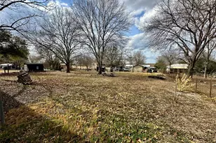 1710 Aspen St, San Marcos, TX 78666 - Photo 8