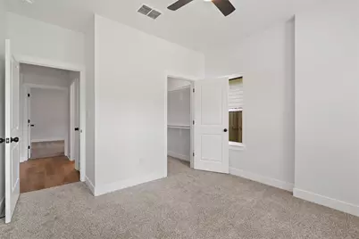 889 S Leon, Giddings, TX 78942 - Photo 12