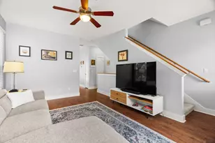 13420 Lyndhurst St, Austin, TX 78729 - Photo 6