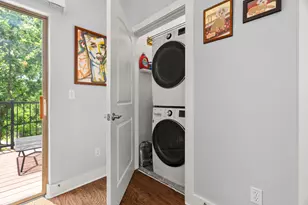13420 Lyndhurst St, Austin, TX 78729 - Photo 16