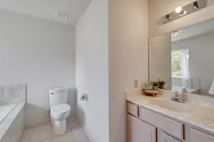 185 E Broken Tree Ln, Smithville, TX 78957 - Photo 20