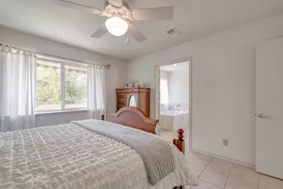 185 E Broken Tree Lane, Smithville, TX 78957 - Photo 18