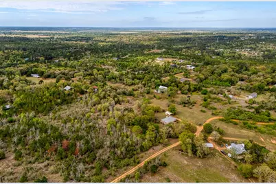 185 E Broken Tree Lane, Smithville, TX 78957 - Photo 34