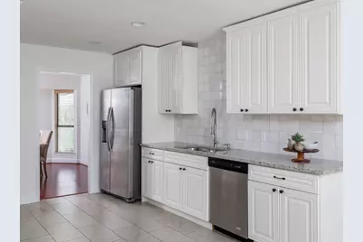 9305 Rolling Oaks Trail, Austin, TX 78750 - Photo 8